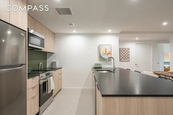 975 Nostrand Ave #346 - Photo 2 of 19