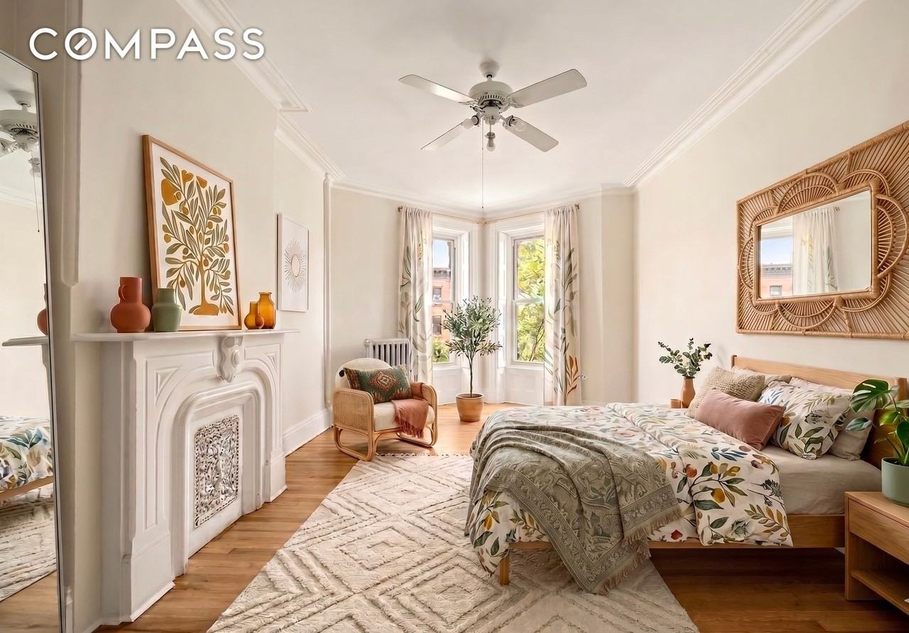 462 9th St #2 - Photo 5 of 13