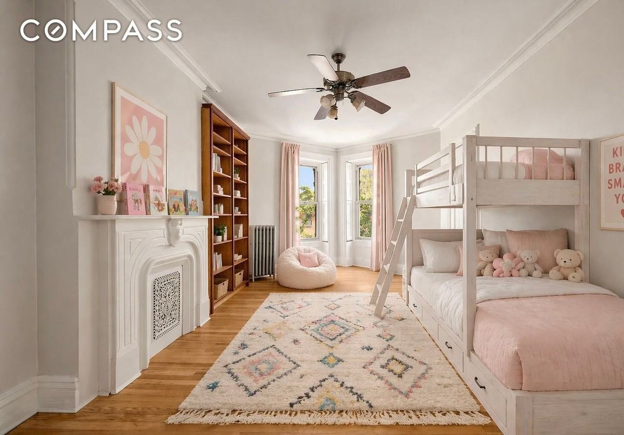 462 9th St #2 - Photo 6 of 13