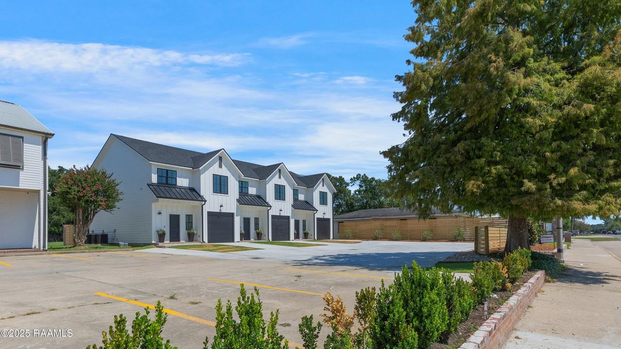 424 Eraste Landry Rd - Photo 2 of 25