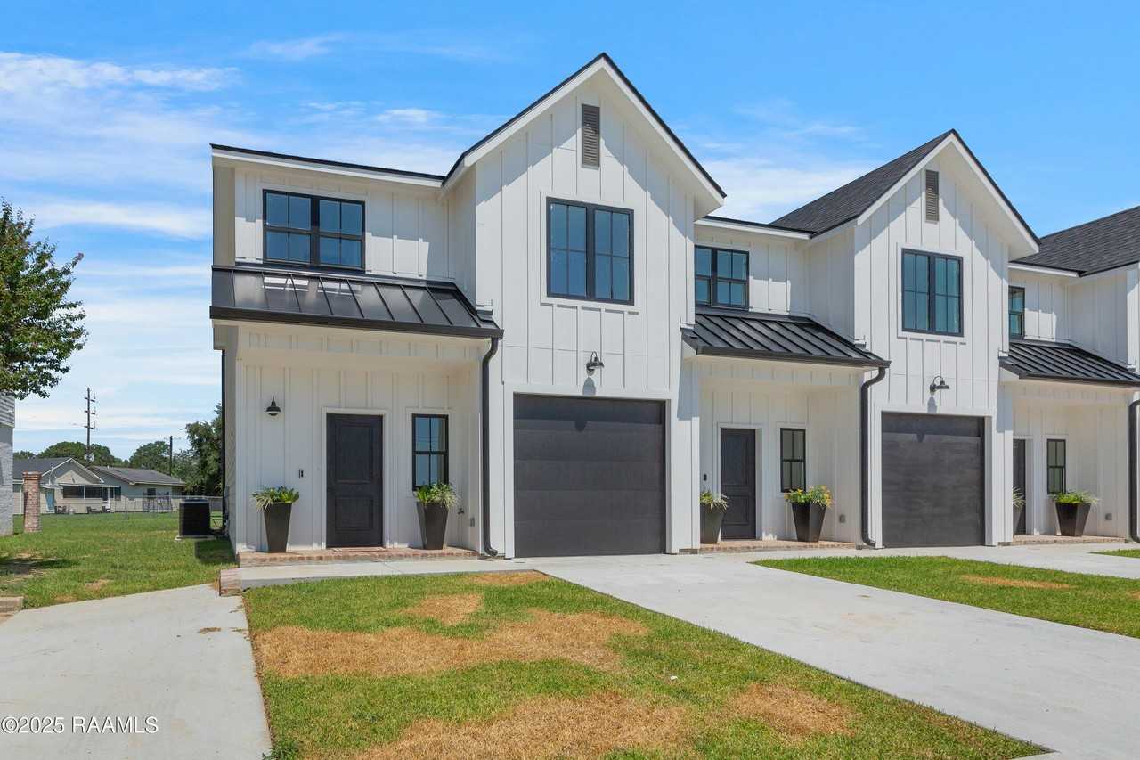 424 Eraste Landry Rd - Photo 3 of 25