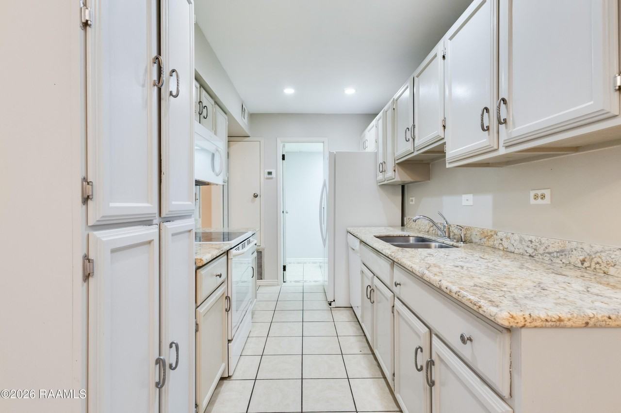 200 Lodge Dr #203 - Photo 5 of 15