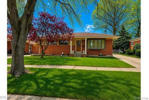 featured image of 6206 Berwyn St