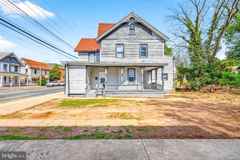 216 W Division St - Photo 1 of 1