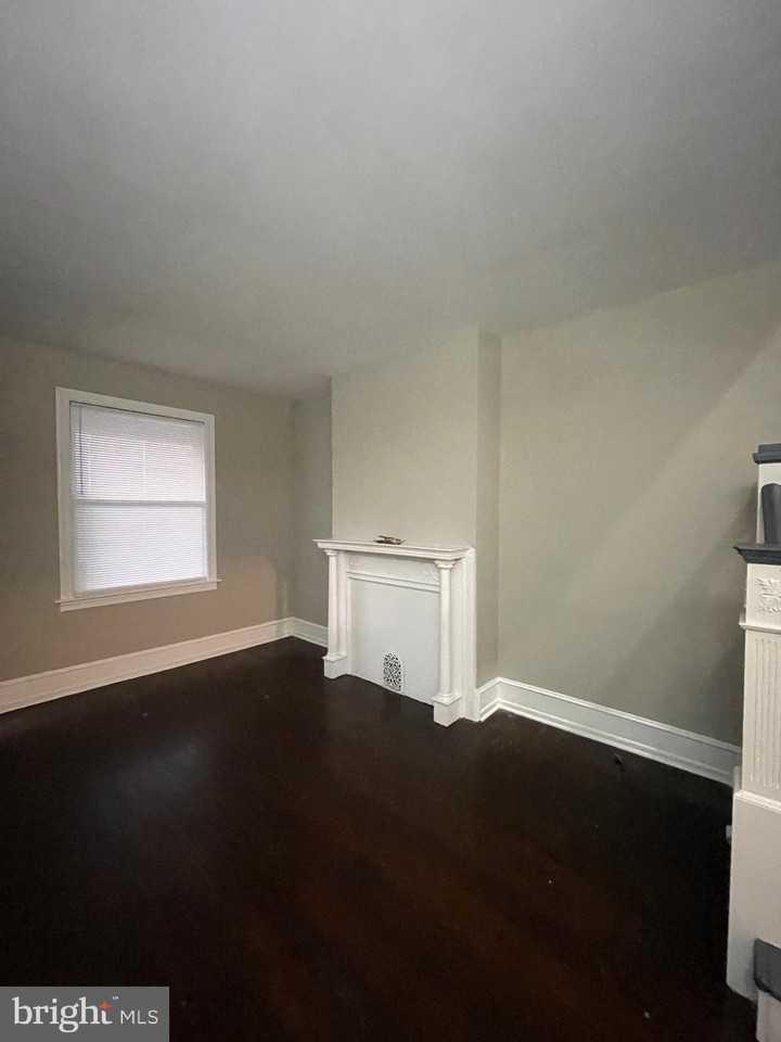 143 N 59th St - Photo 6 of 43