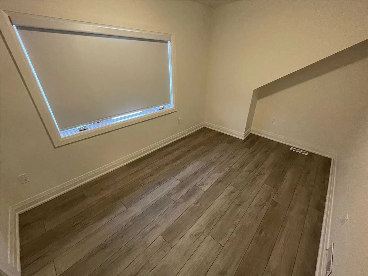 380 Northcliffe Boulevard - Photo 6 of 14