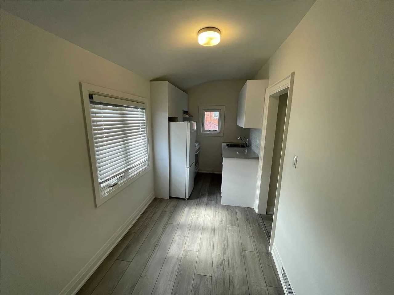 380 Northcliffe Boulevard - Photo 2 of 14