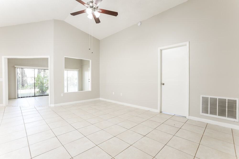 1629 Sunburst Way - Photo 4 of 16