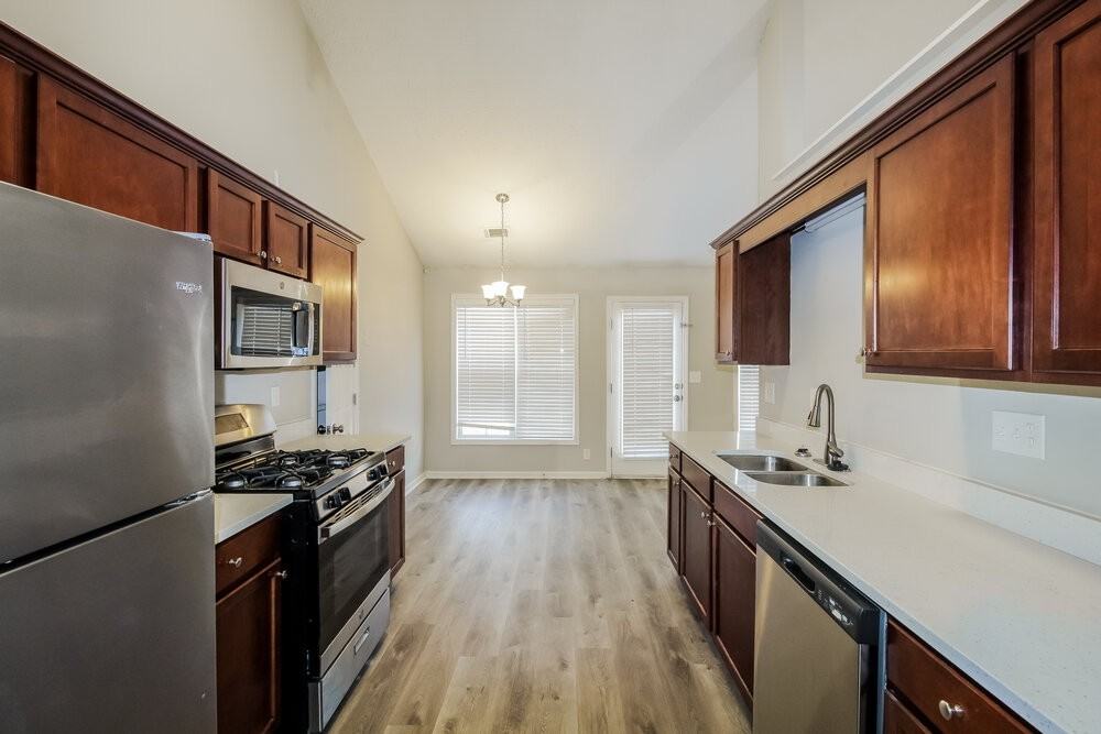 4140 Preserve Ln - Photo 7 of 16