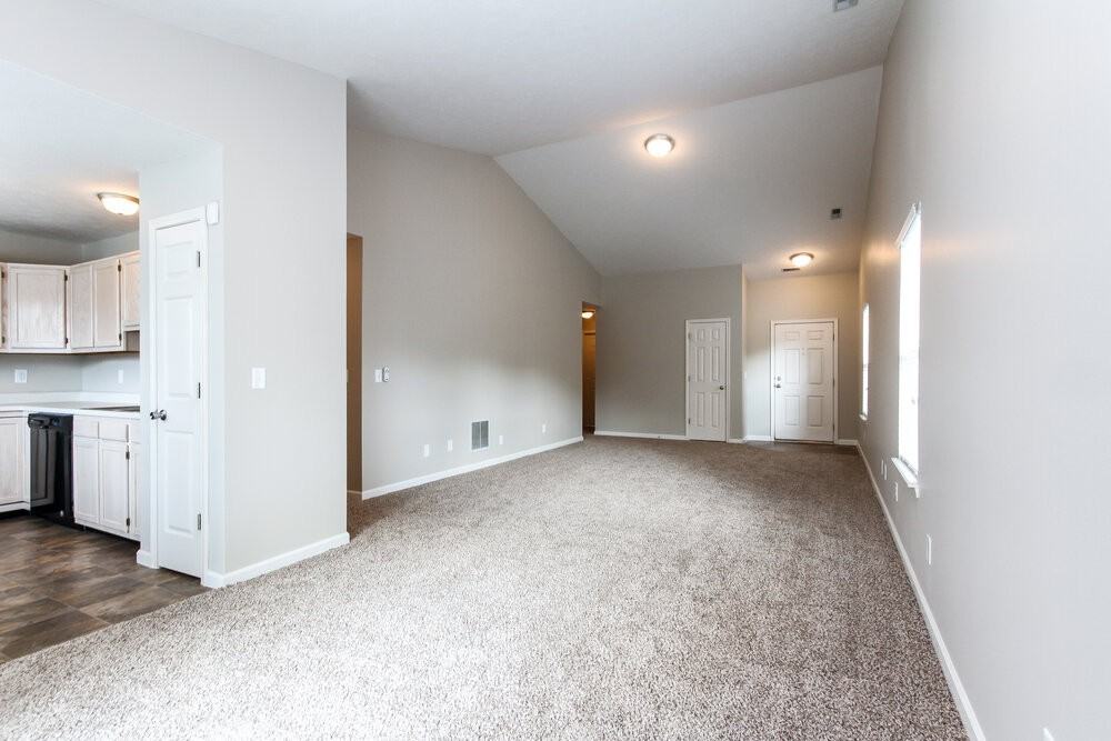 1852 Kayla Dr - Photo 3 of 16