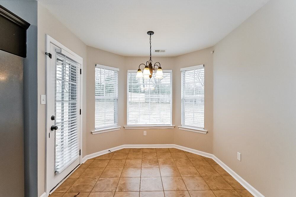 663 Buttermilk Dr - Photo 6 of 17