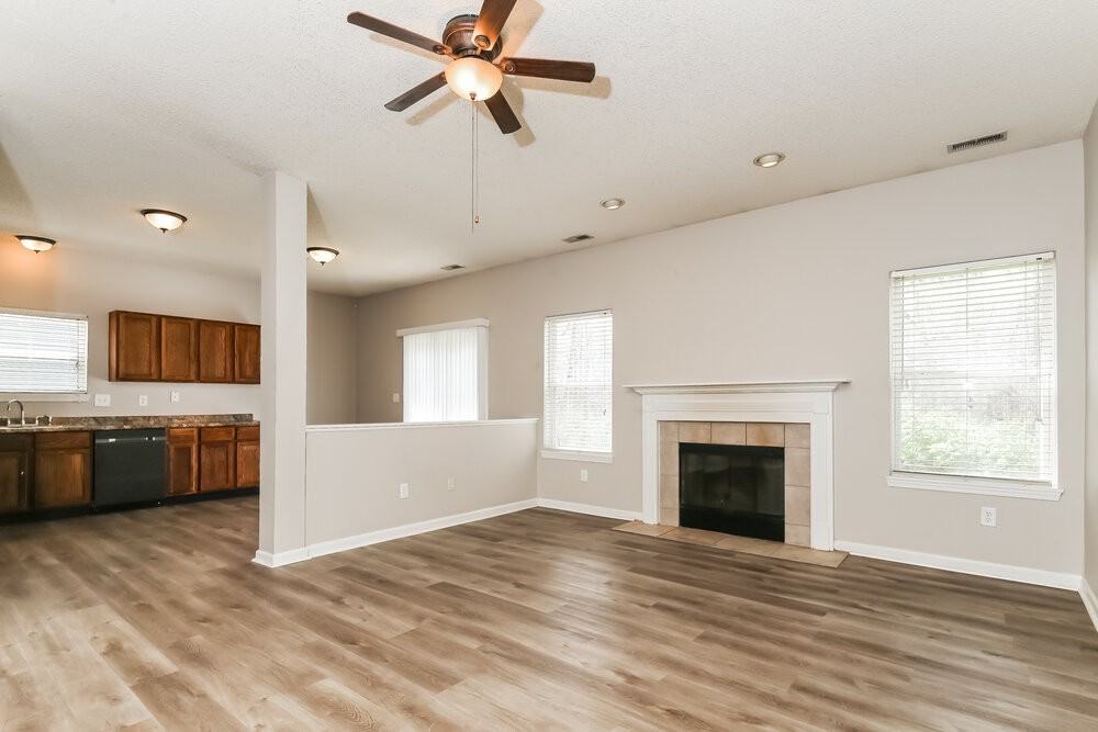 5810 Long Lake Ln - Photo 5 of 16