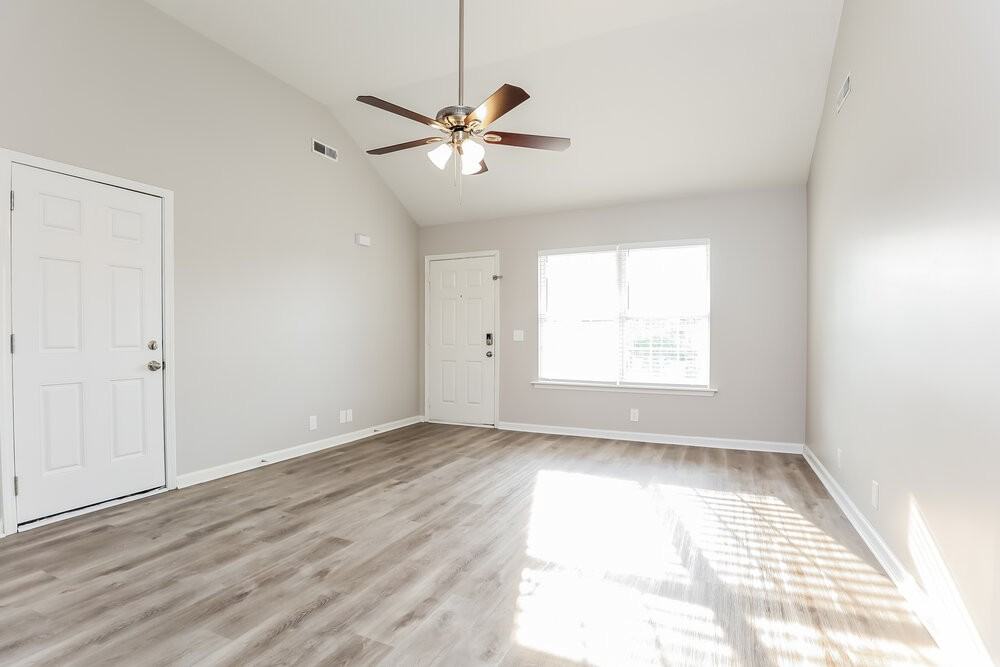 3025 Ace Wintermeyer Dr - Photo 4 of 16