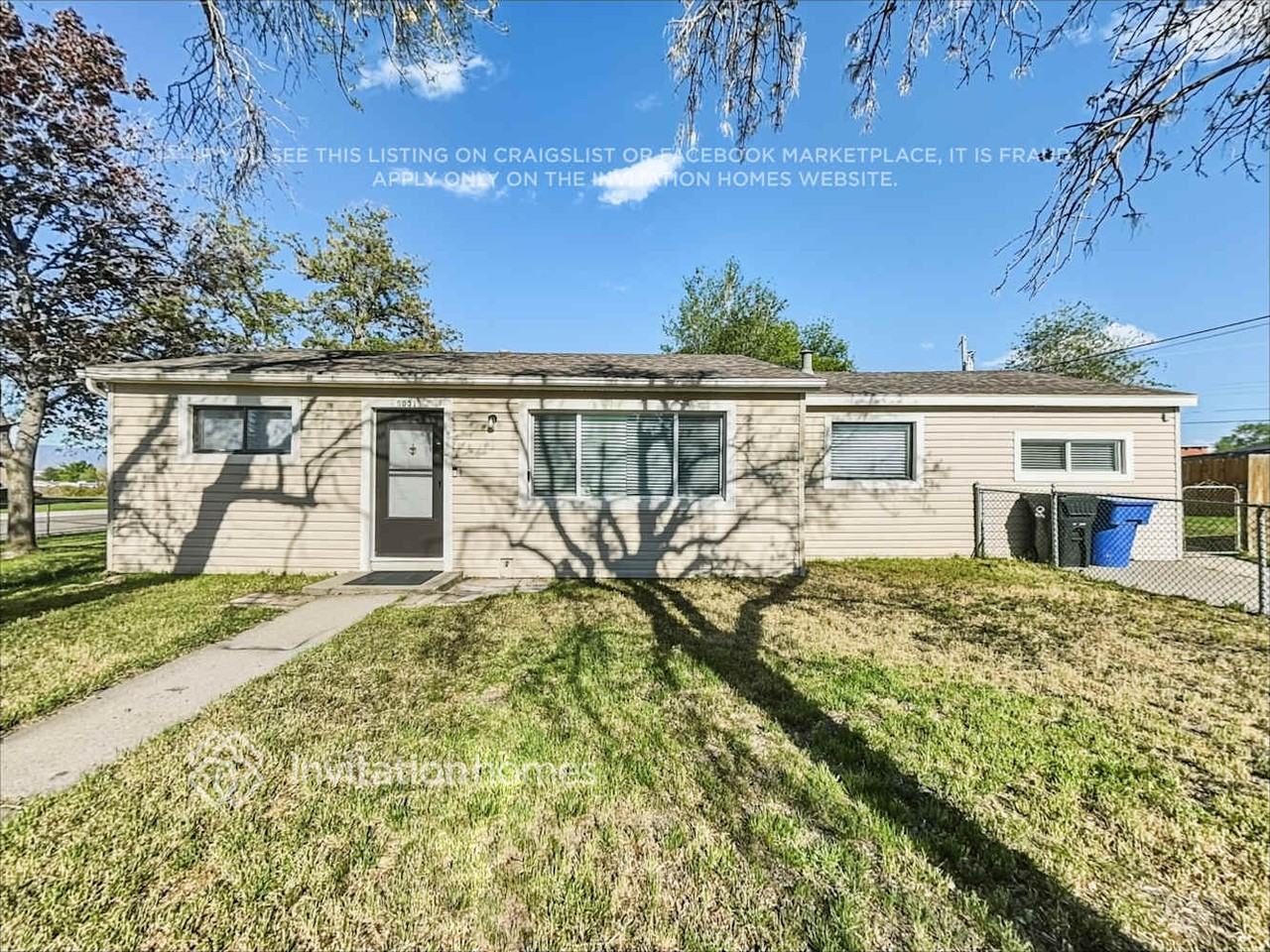5031 S Alex St - Photo 3 of 19