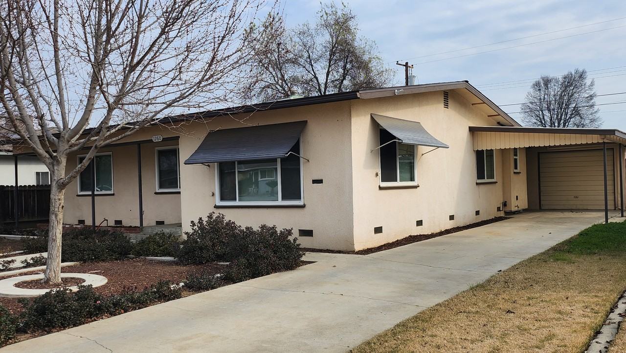 1260 S Klein Ave #1 - Photo 2 of 38