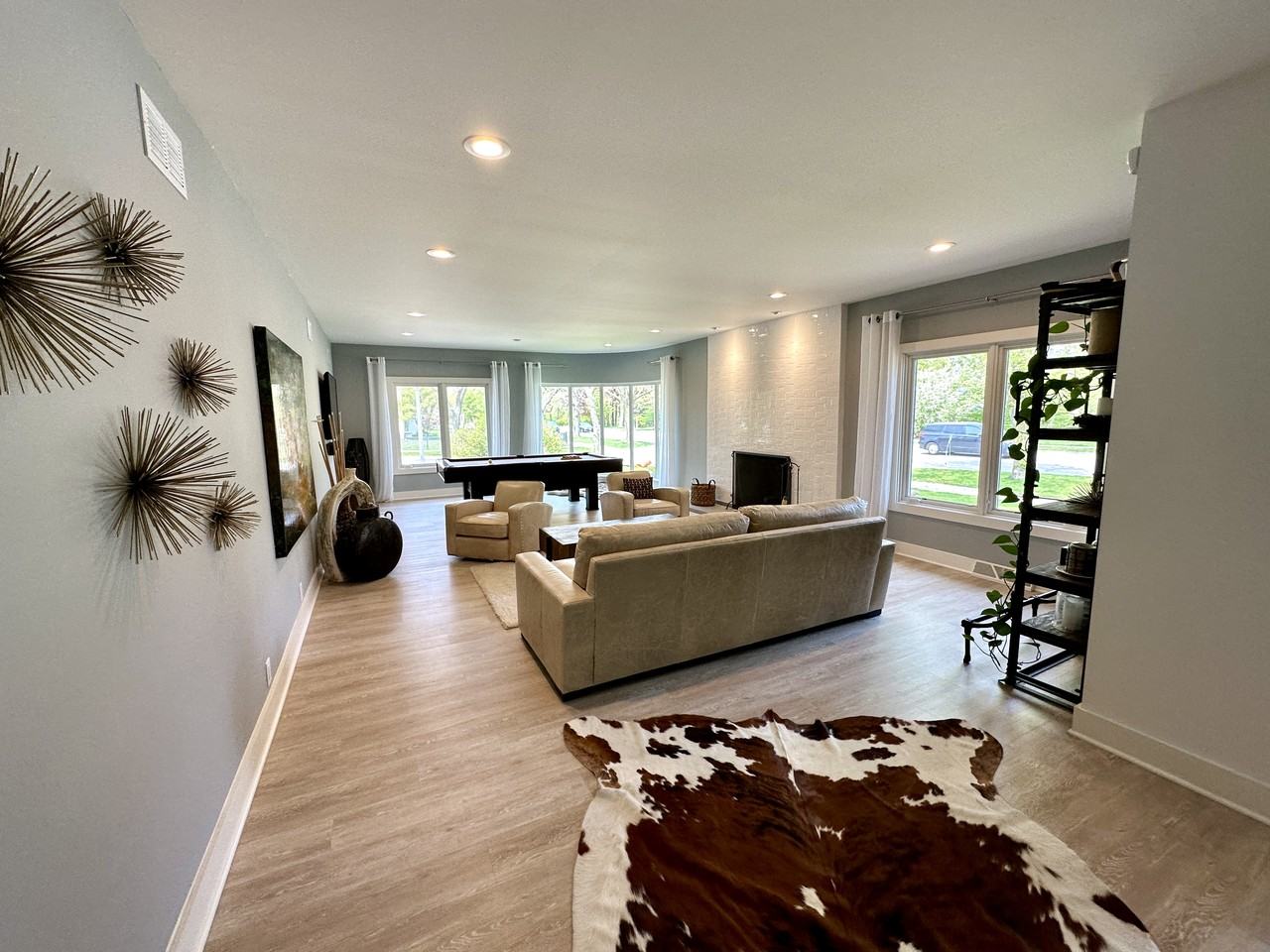 4515 North Lake Drive - Photo 2 of 47