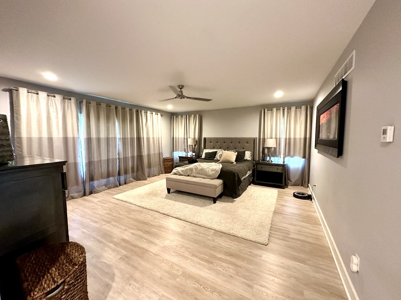 4515 North Lake Drive - Photo 3 of 47