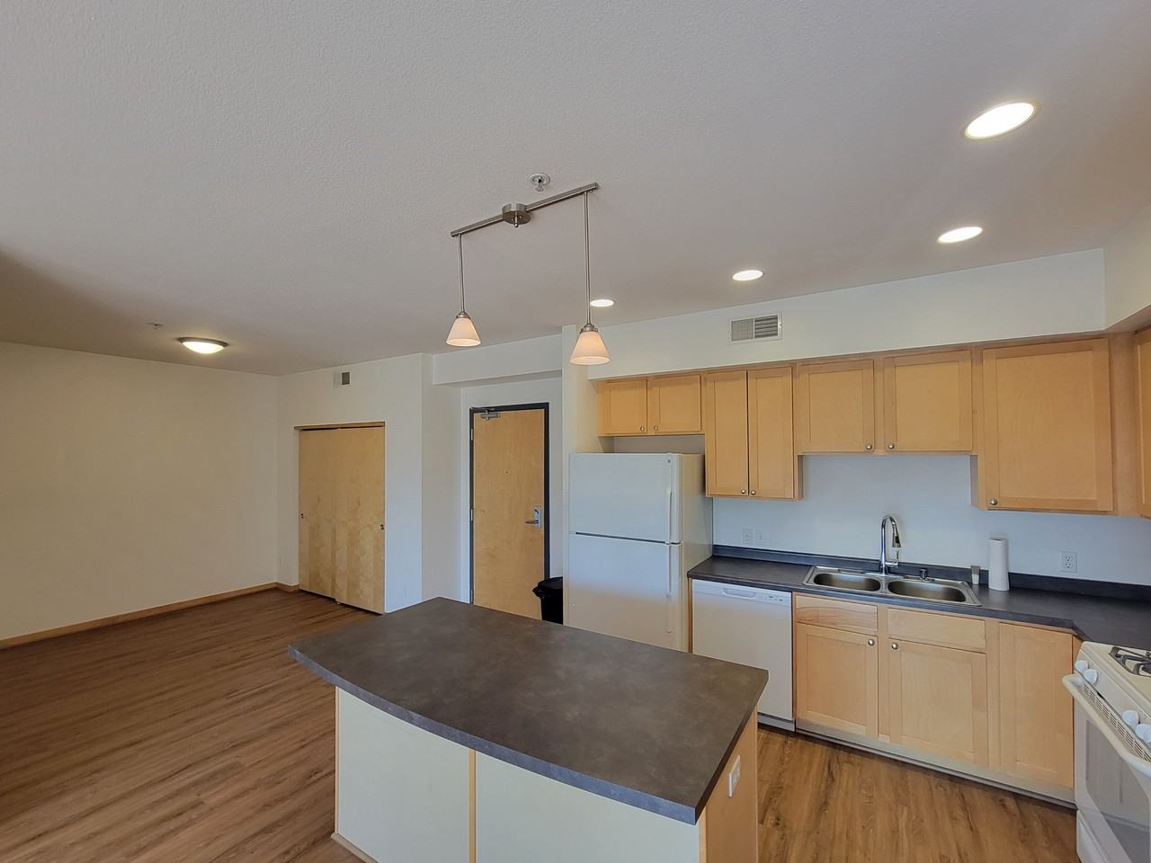 2900 11th Ave S #311 - Photo 5 of 19