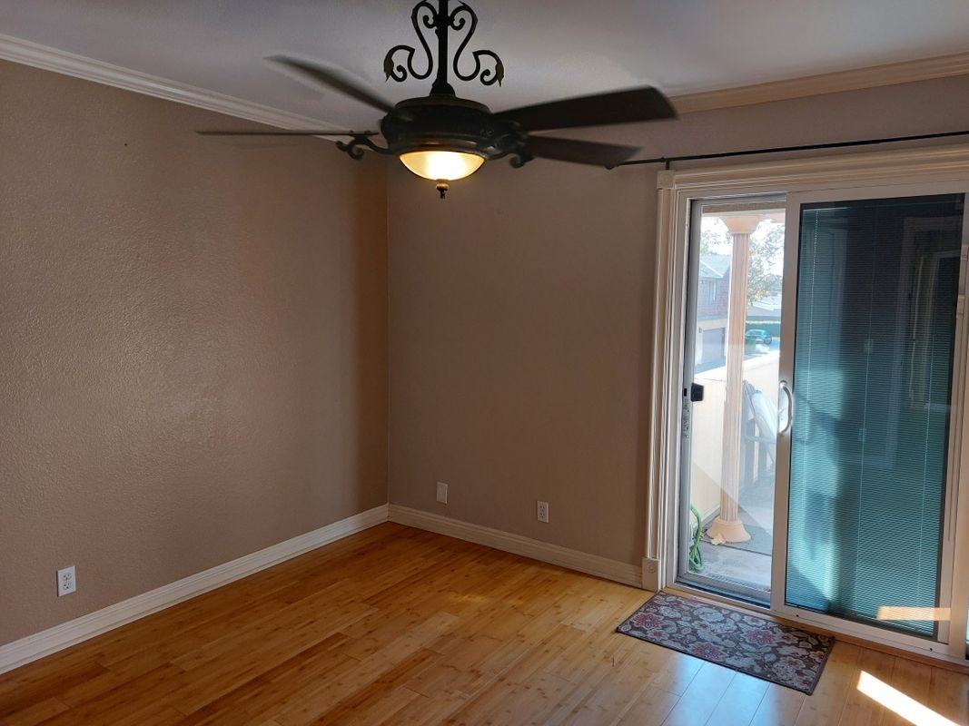 927 S Downey Pl - Photo 5 of 18