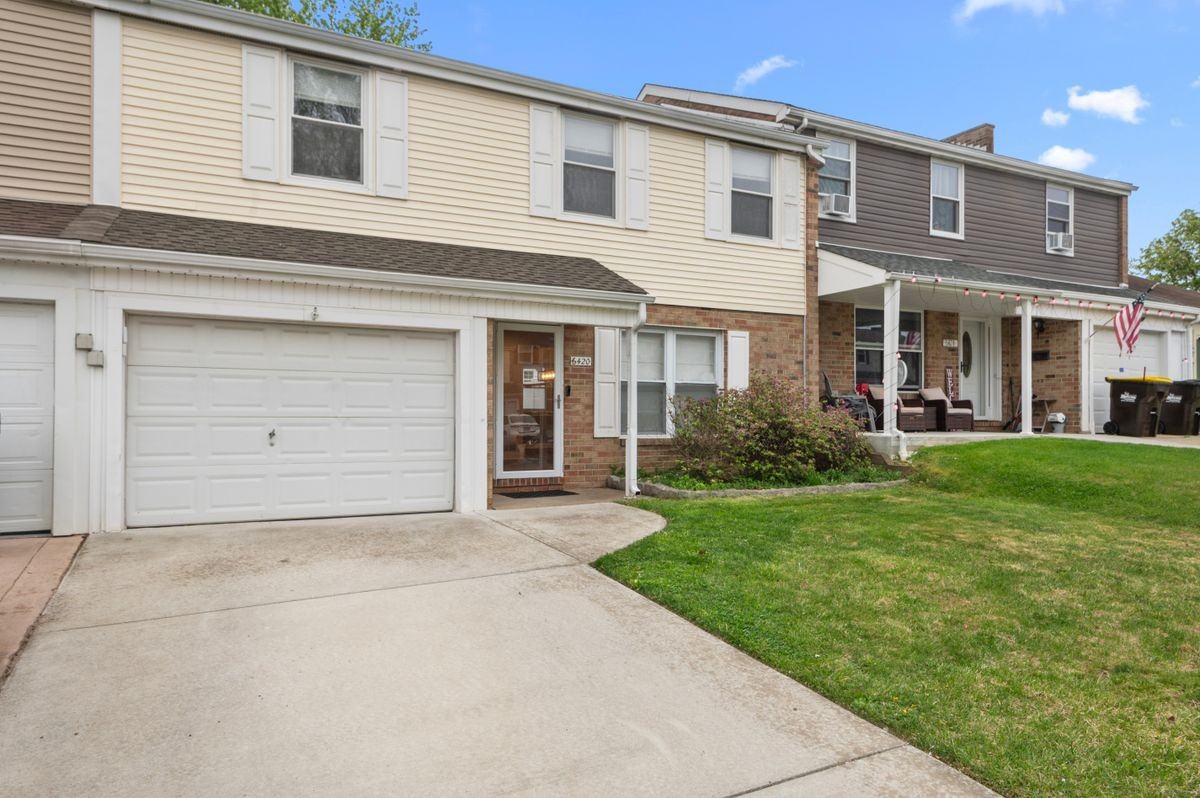 6420 Thomas Paine Ct - Photo 2 of 23