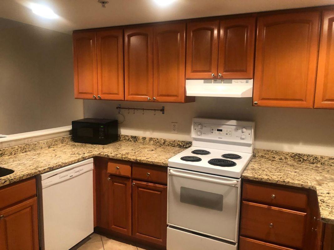 735 Walnut St ##3 - Photo 3 of 29