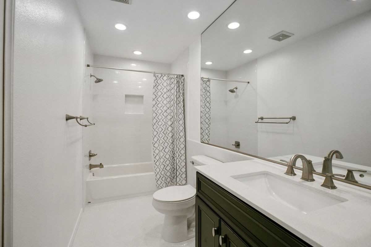 24241 Swiftriver Ct - Photo 7 of 10