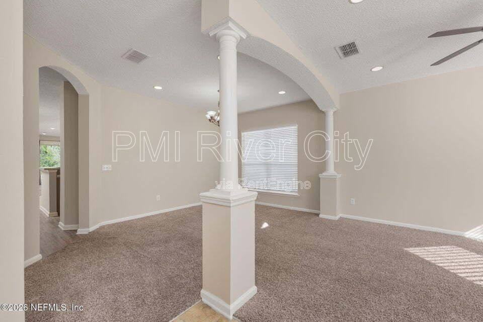 6025 Caladesi Ct - Photo 4 of 10