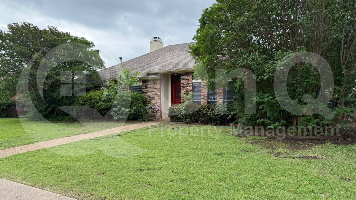 918 Green Brook Dr - Photo 2 of 10