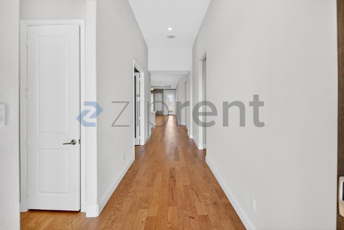 4112 Dunlap Dr - Photo 5 of 32