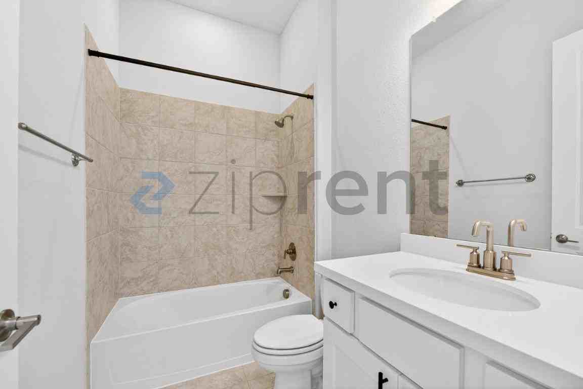 4112 Dunlap Dr - Photo 7 of 32