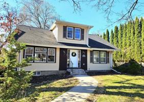 featured image of 2342 West Bourne Avenue