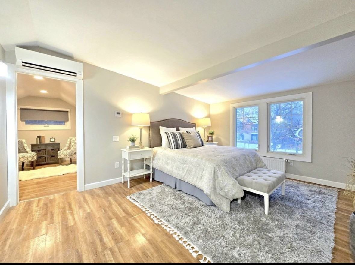 2342 West Bourne Avenue - Photo 3 of 10