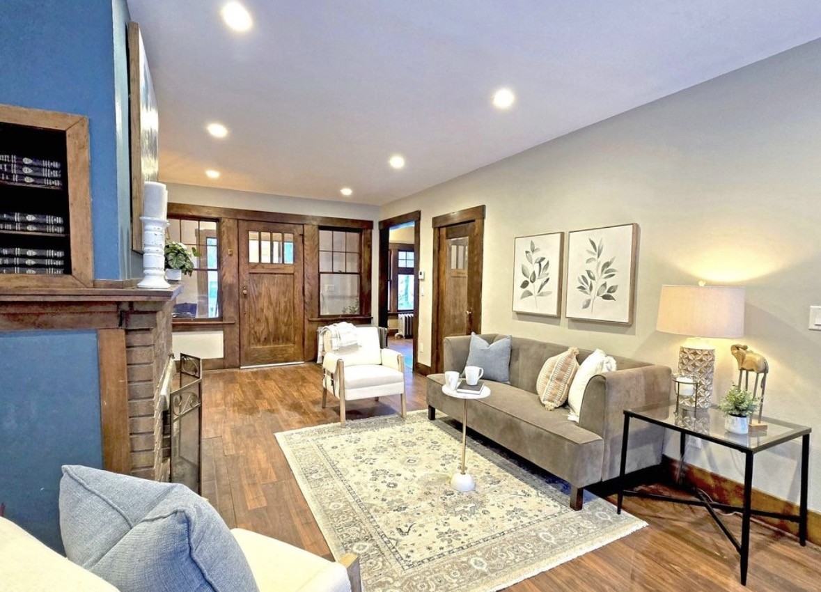 2342 West Bourne Avenue - Photo 5 of 10