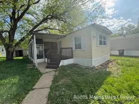 1104 W Inverness Dr - Photo 1 of 1