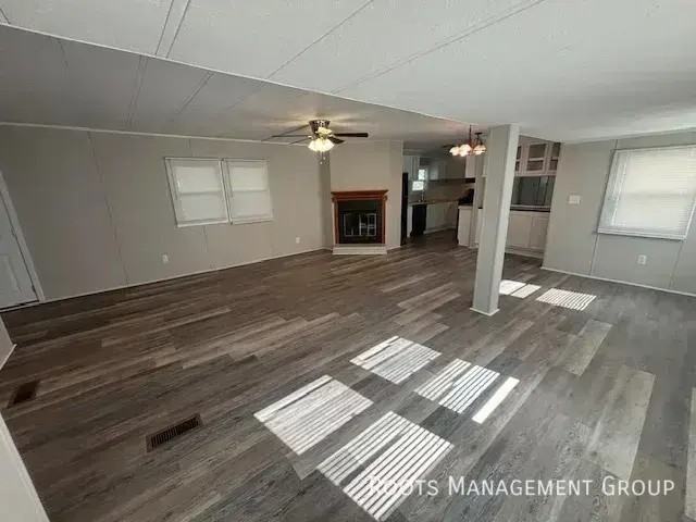 1104 W Inverness Dr - Photo 6 of 18