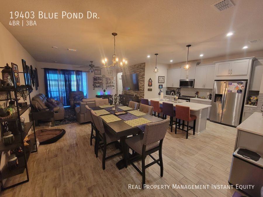 19403 Blue Pond Dr - Photo 2 of 40