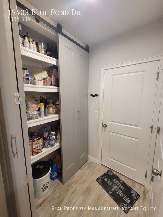 19403 Blue Pond Dr - Photo 6 of 40