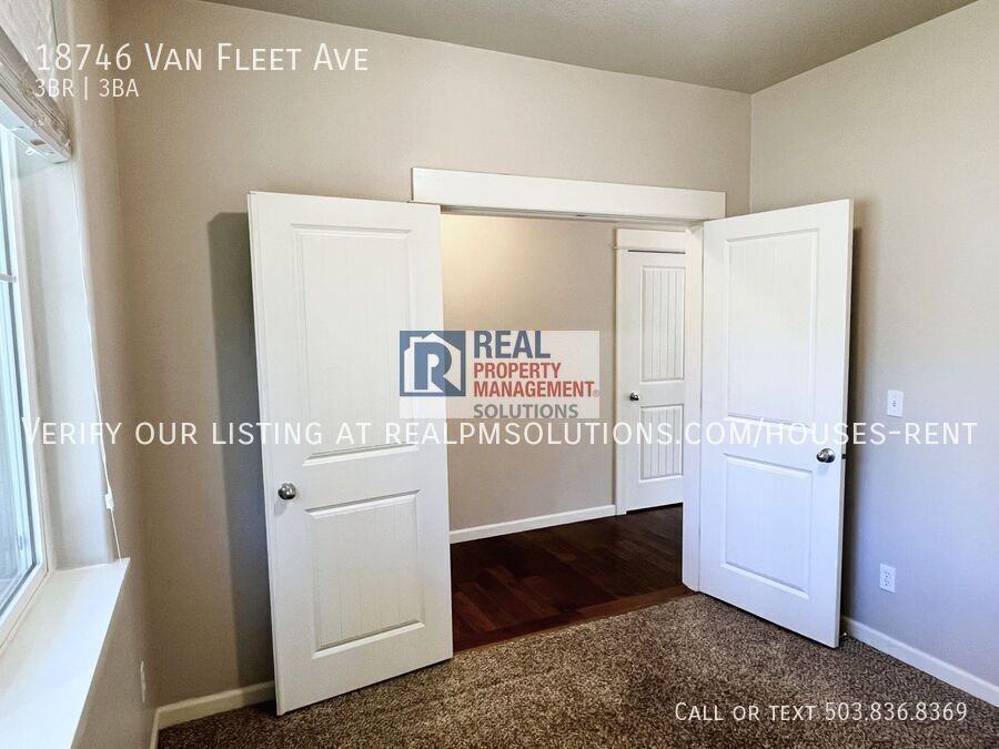 18746 Van Fleet Ave - Photo 4 of 50