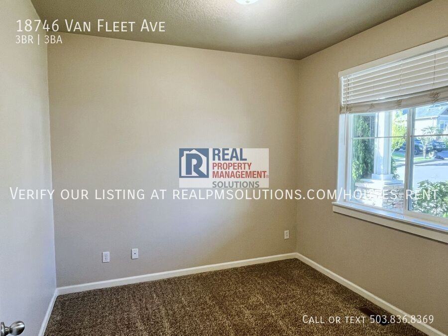 18746 Van Fleet Ave - Photo 6 of 50