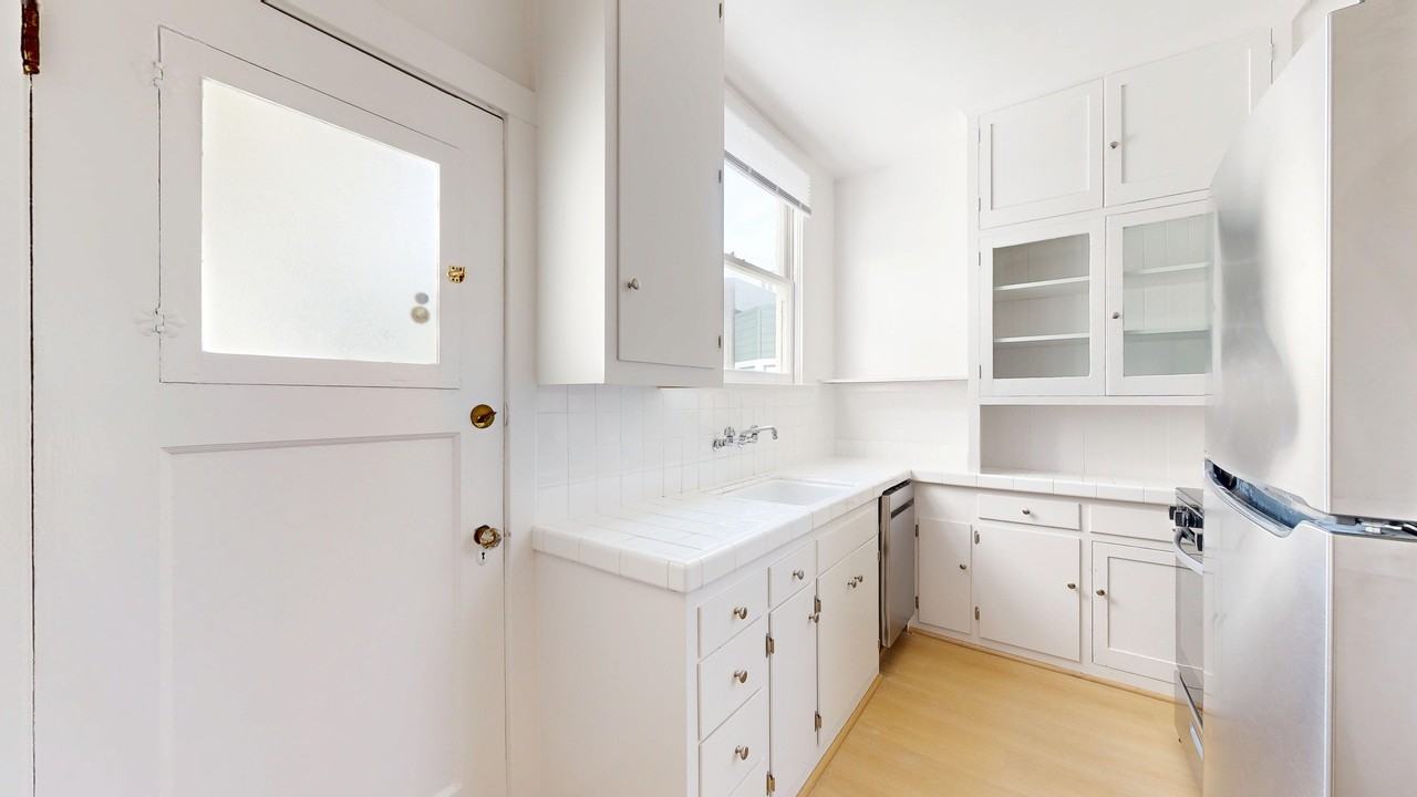 225 Irving St #8 - Photo 6 of 18