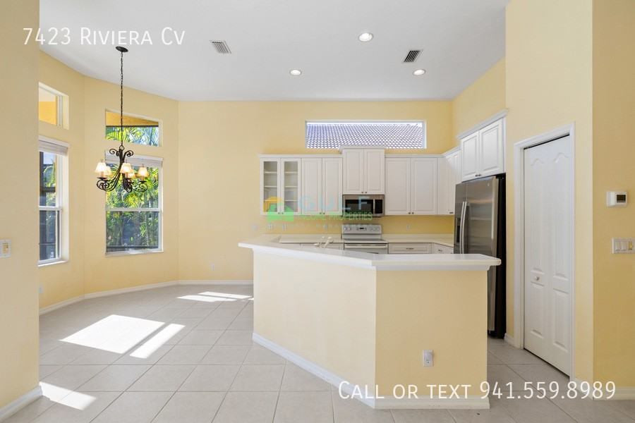 7423 Riviera Cv - Photo 5 of 49