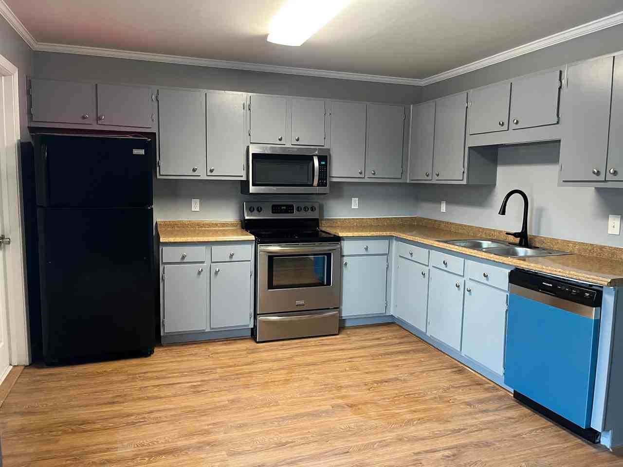 609 Cahaba Manor Ln - Photo 3 of 10