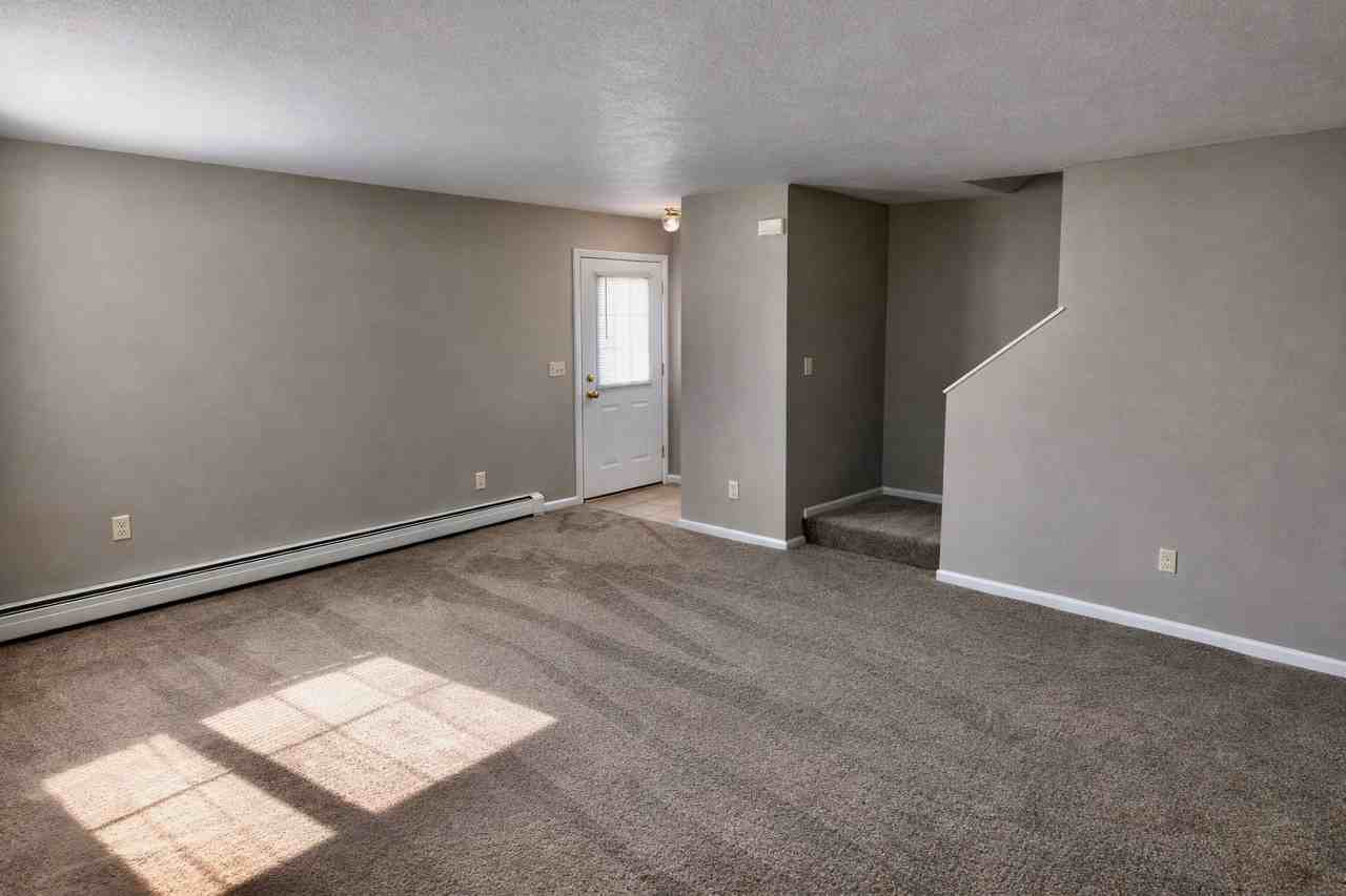 1 Walnut St - Photo 3 of 40