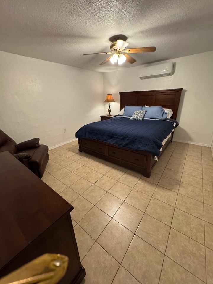 608 Alicia Dr #C - Photo 3 of 24