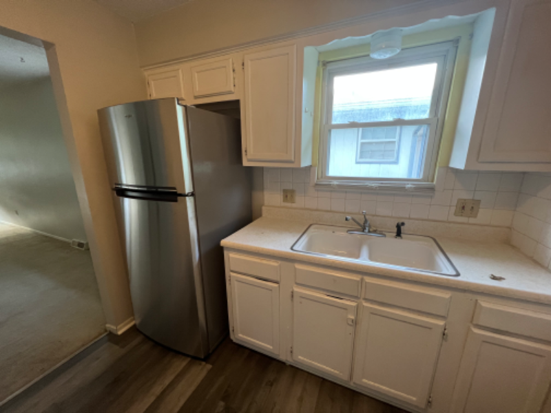 1318 S Olive St - Photo 2 of 6