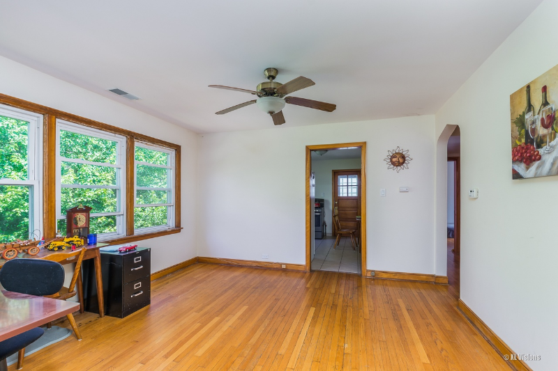 10601 S Artesian Ave #1 - Photo 4 of 6