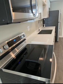 77 Railroad St #3 - Photo 2 of 6