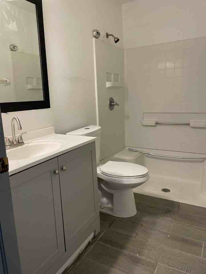 5226 Orange Ave #B - Photo 4 of 11