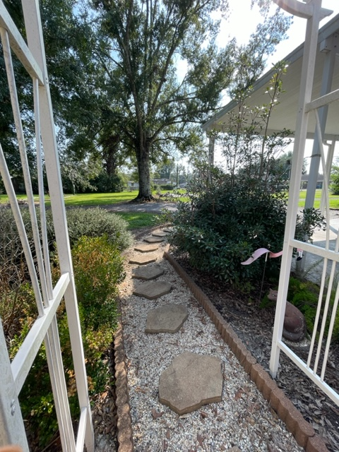 133 Dalton Ln - Photo 2 of 14