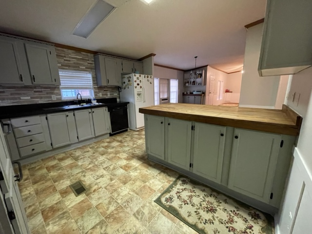 133 Dalton Ln - Photo 5 of 14